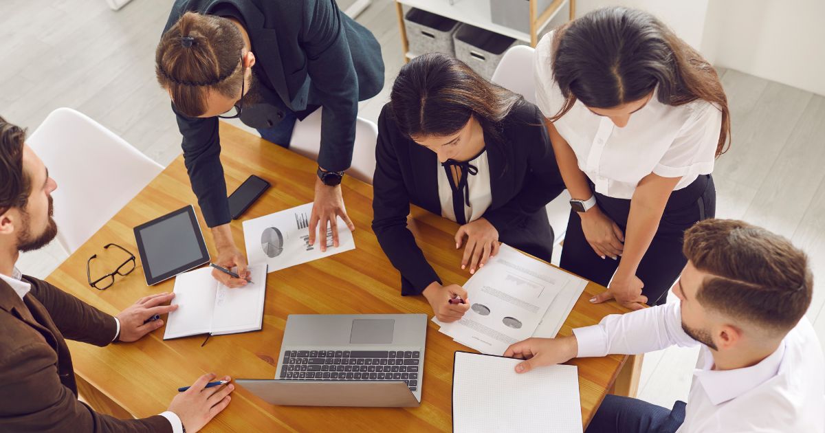 tận dụng dữ liệu và thông tin chi tiết